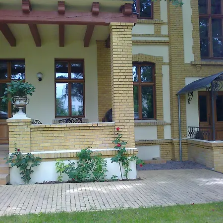 Отель Residenz Kult 4*